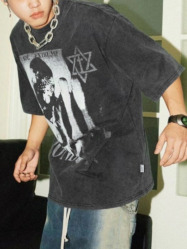 EMMIOL Men's Washed And Distressed Printed Tee