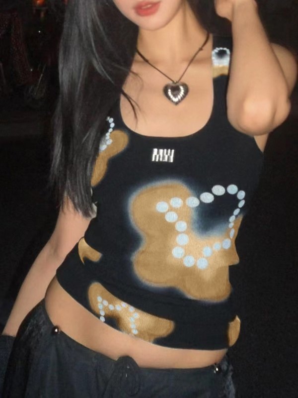 EMMIOL Floral Printed Letter Embroidery Slim Fit Tank Top