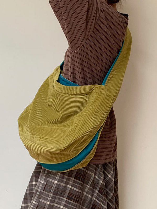 EMMIOL Bolso bandolera de gran capacidad en color en contraste de pana