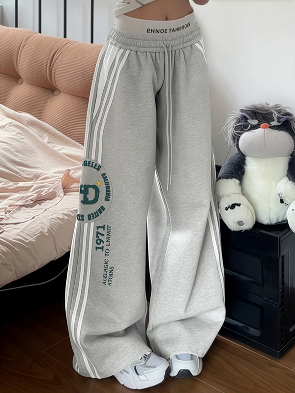 EMMIOL Jogginghose mit Retro-Hot-Girl-Print