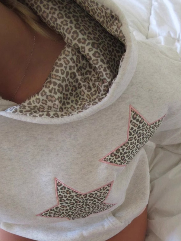 EMMIOL Star Leopard Print Sweatshirts