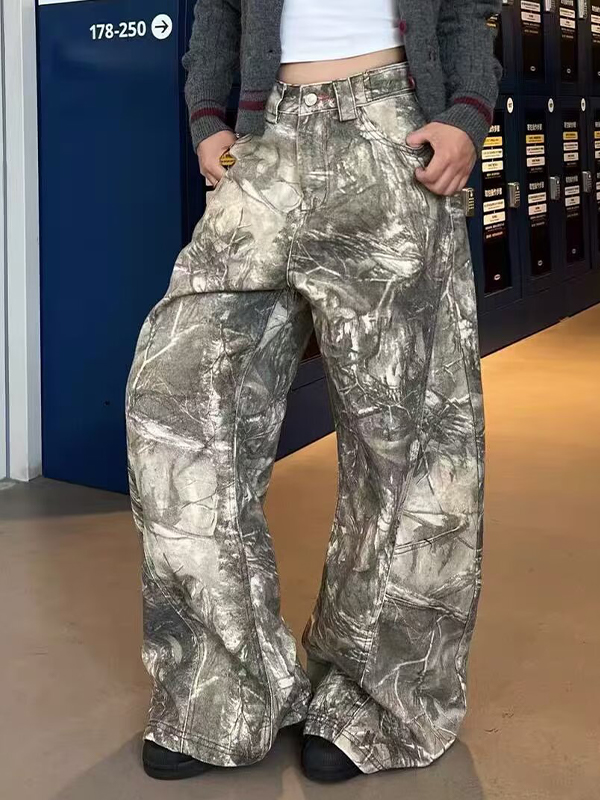 EMMIOL Vaqueros boyfriend retro con ramas muertas