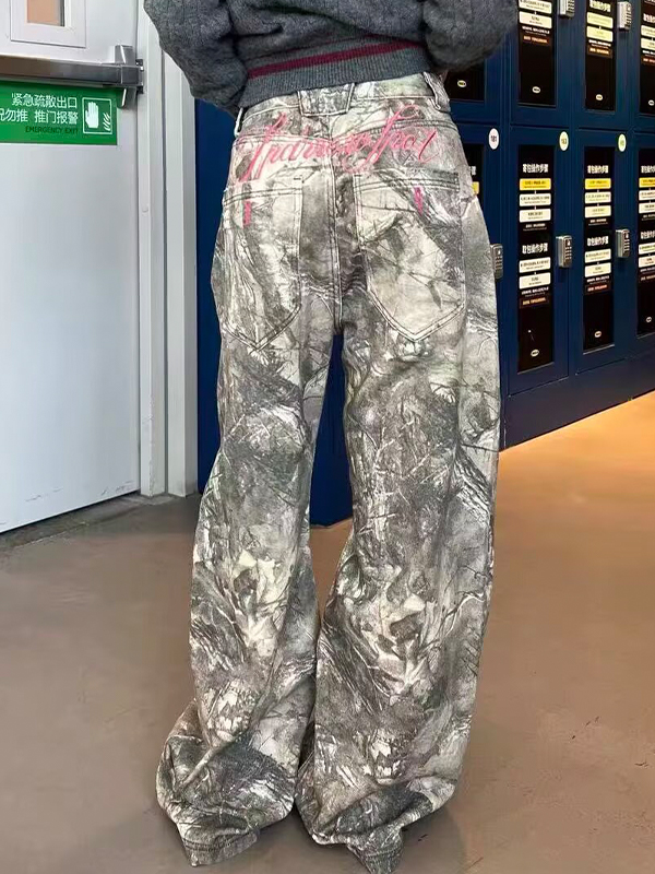 EMMIOL Vaqueros boyfriend retro con ramas muertas