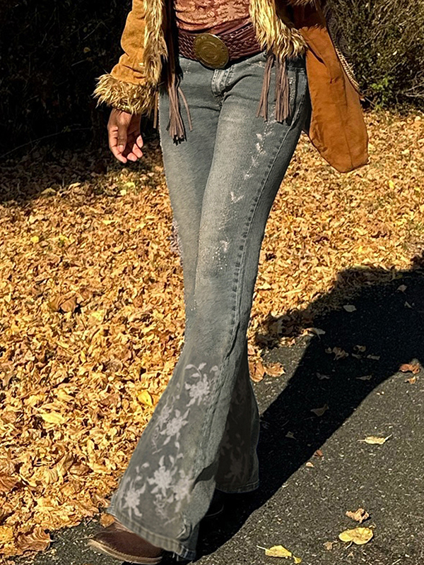 EMMIOL Jeans a zampa con ricamo rustico