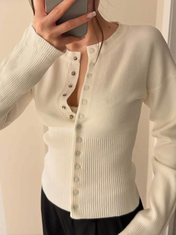 EMMIOL Hidden-Button Crewneck Sweater