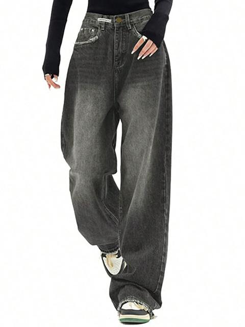 Pocket Design Blue Wash Boyfriend Jeans