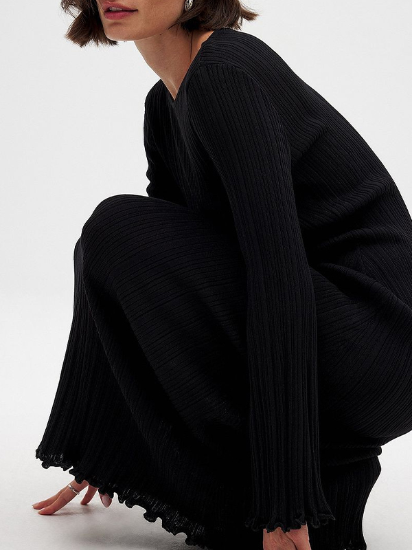 EMMIOL Geripptes Strick-Maxikleid
