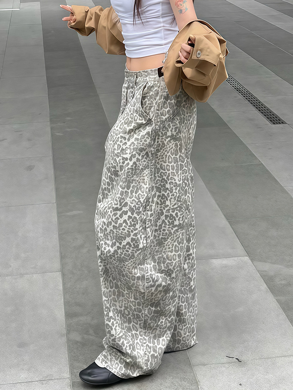 EMMIOL Jeans boyfriend Scimitar con stampa leopardata