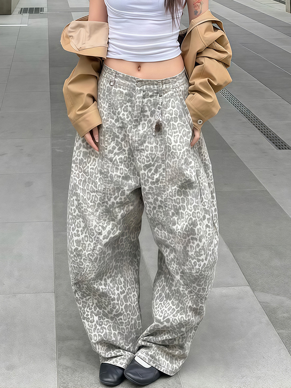 EMMIOL Jeans boyfriend Scimitar con stampa leopardata