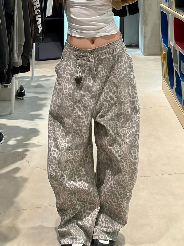 EMMIOL Jeans boyfriend Scimitar con stampa leopardata