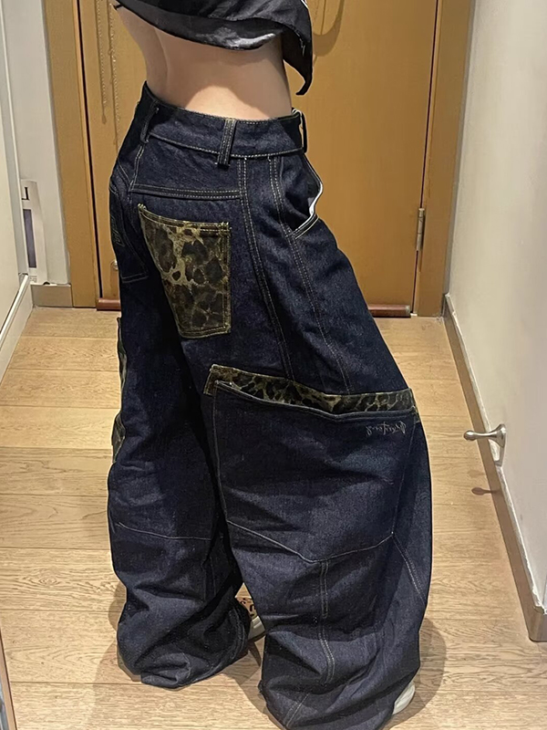 EMMIOL Jeans boyfriend con stampa leopardata vintage di American High Street