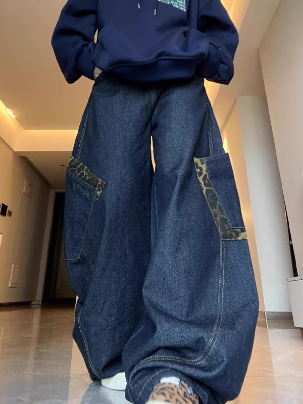 EMMIOL Jeans boyfriend con stampa leopardata vintage di American High Street