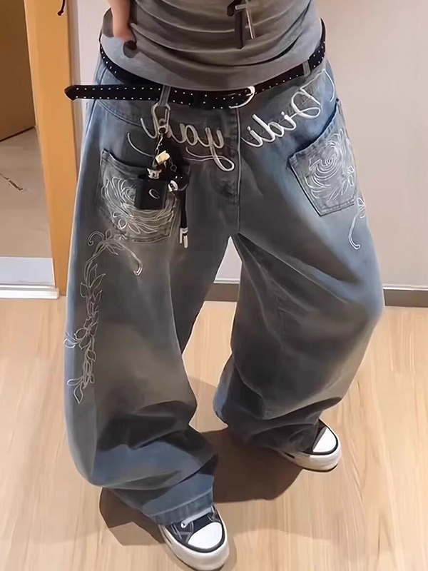 EMMIOL Jeans boyfriend con ricamo floreale dell'alfabeto