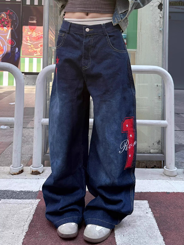 EMMIOL Jeans boyfriend con ricamo a stella digitale