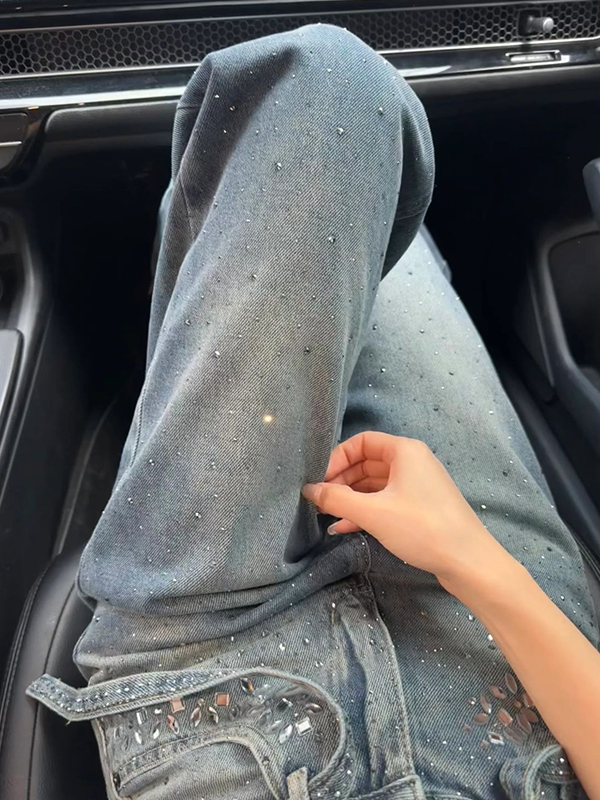 EMMIOL American-Style Rhinestones Boyfriend Jeans