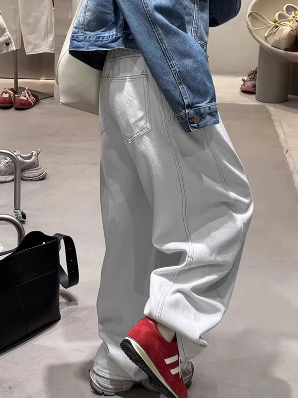 EMMIOL White Curved Blade Boyfriend Jeans