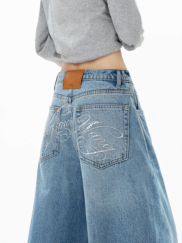 EMMIOL Water-Washed Rhinestones Boyfriend Jeans