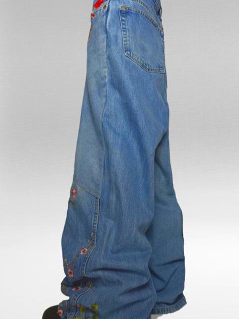 Modische Boyfriend-Jeans mit Stickerei