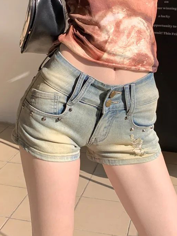 EMMIOL Nieten beschädigten Jeansshorts