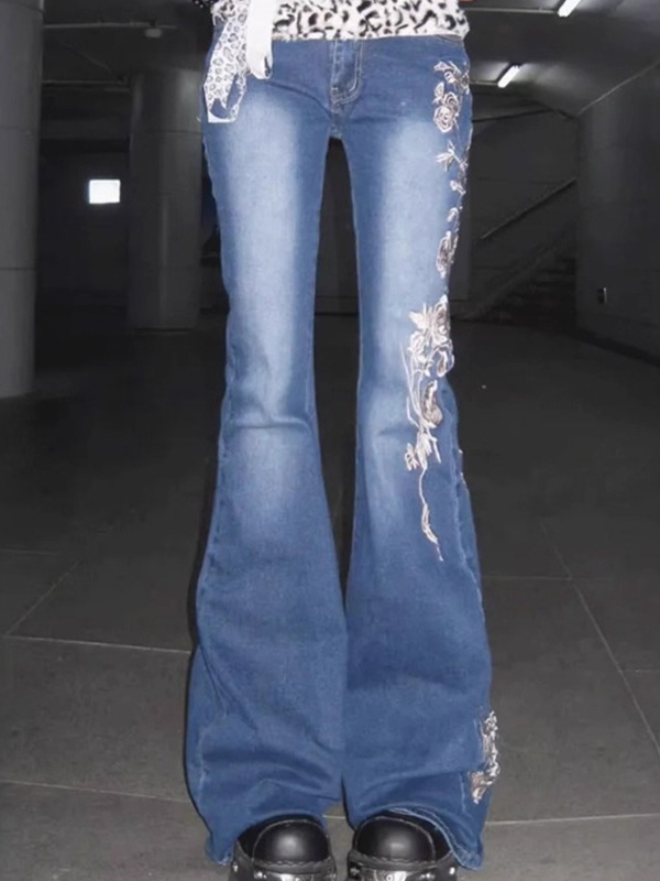 EMMIOL Vintage Rose Embroidery Flare Jeans