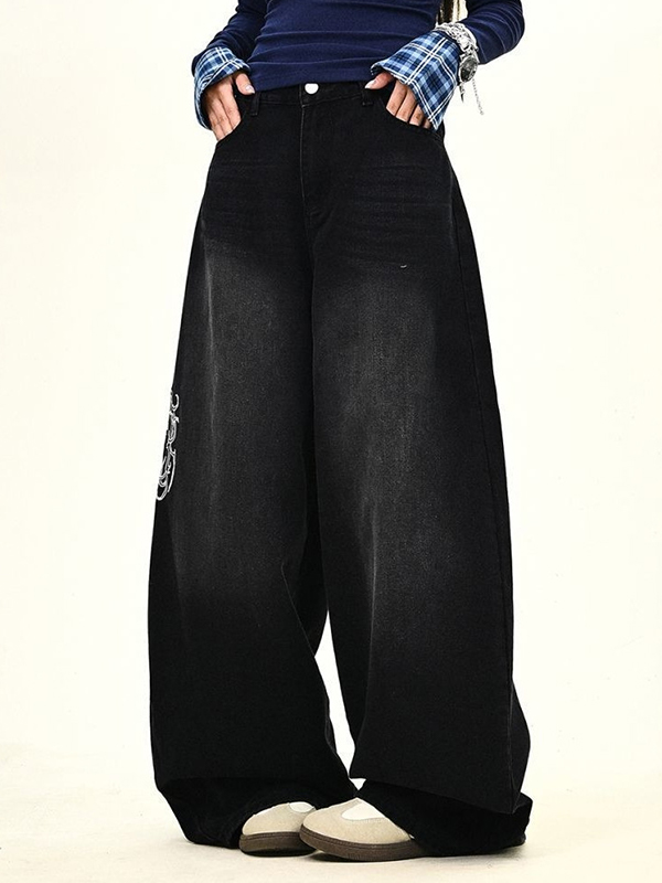 EMMIOL Embroidered Wash Boyfriend Jeans