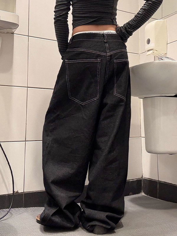 EMMIOL Letter Print Boyfriend Jeans