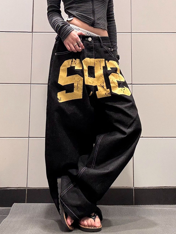 EMMIOL Letter Print Boyfriend Jeans