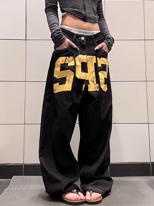 EMMIOL Letter Print Boyfriend Jeans