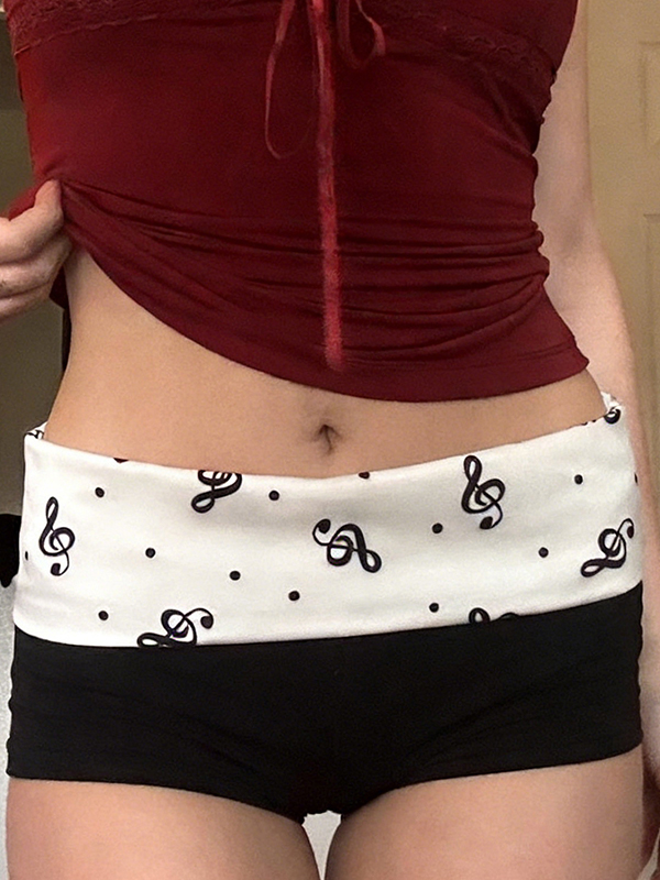 EMMIOL Music Note Print Shorts