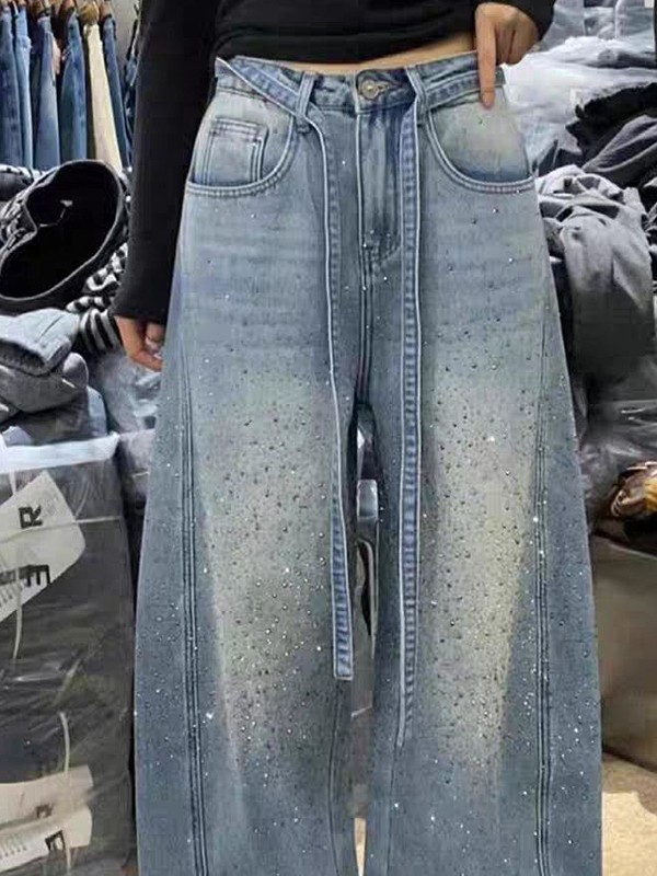 EMMIOL Jeans boyfriend con strass cielo stellato