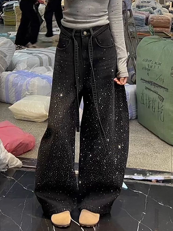 EMMIOL Jeans boyfriend con strass cielo stellato