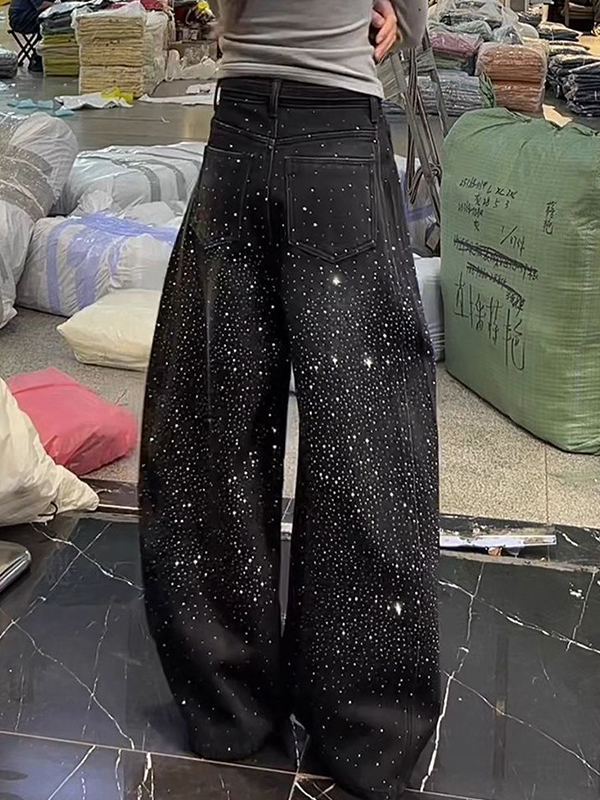 EMMIOL Jeans boyfriend con strass cielo stellato