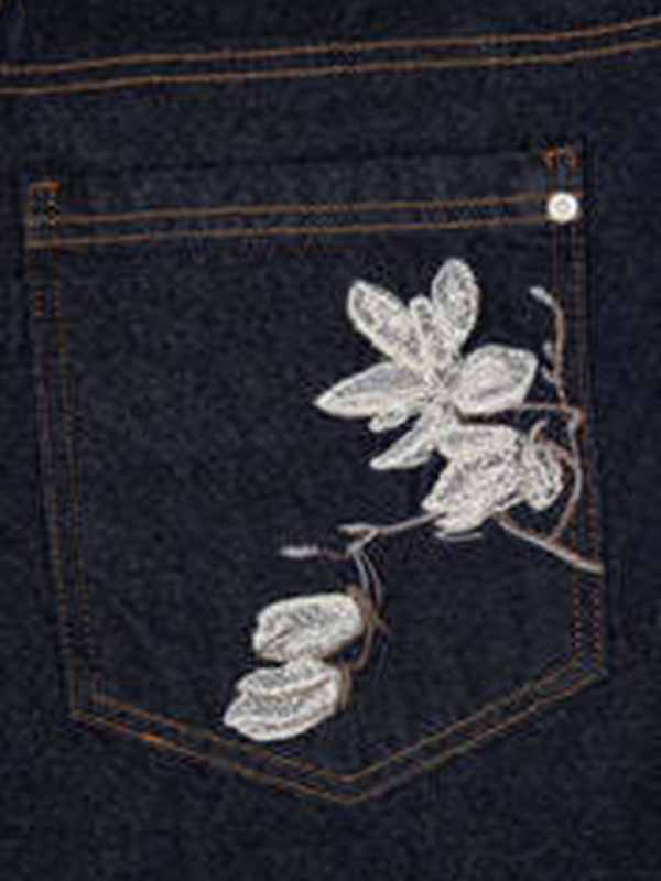 EMMIOL Flower Embroidery Boyfriend Jeans