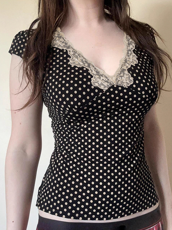 EMMIOL Encaje de lunares con escote en V profundo y manga corta