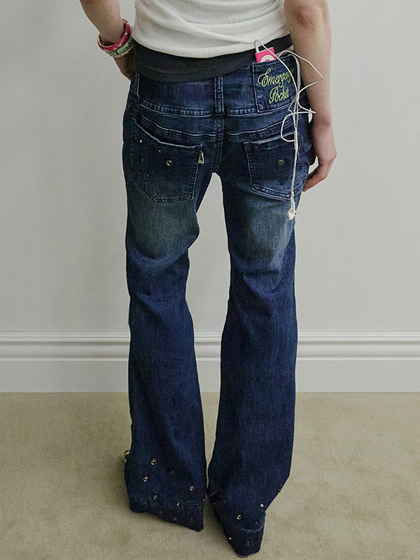 EMMIOL Vaqueros boyfriend con bordado vintage