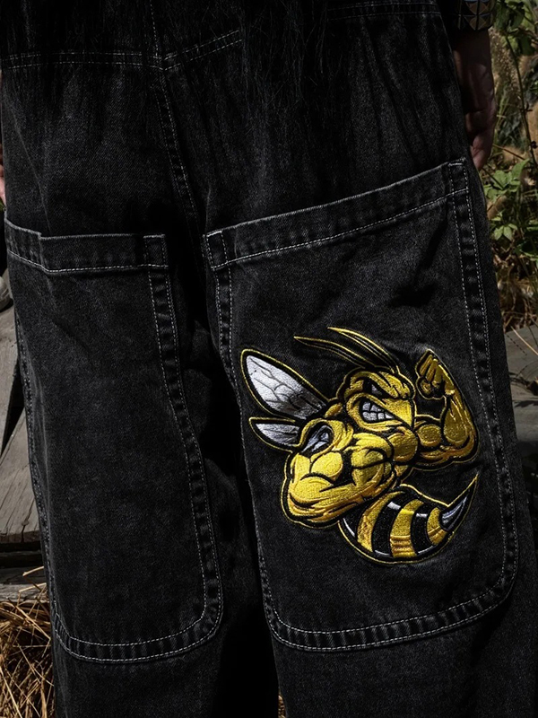 EMMIOL Jeans boyfriend con ricami fissati al lavaggio