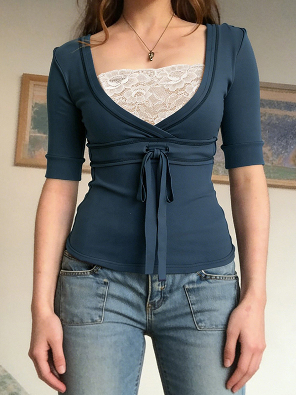 EMMIOL Maglia a maniche corte con laccetti e bordo in pizzo