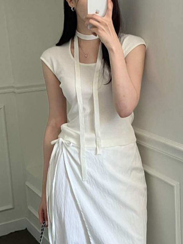 EMMIOL Dotato di una fascia a maniche corte