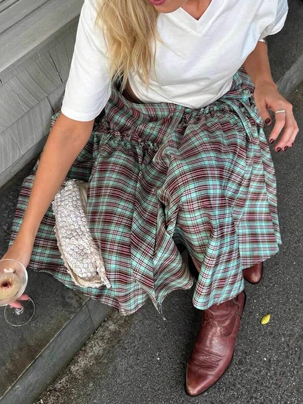 EMMIOL Sweet-Style Colour-Blocked Checks Maxi Skirt