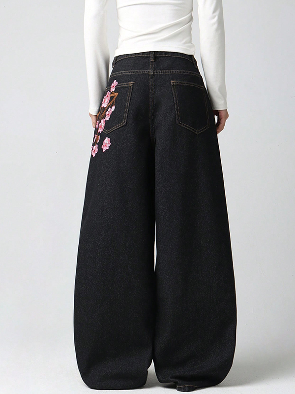 EMMIOL Plum Blossom Embroidery Boyfriend Jeans