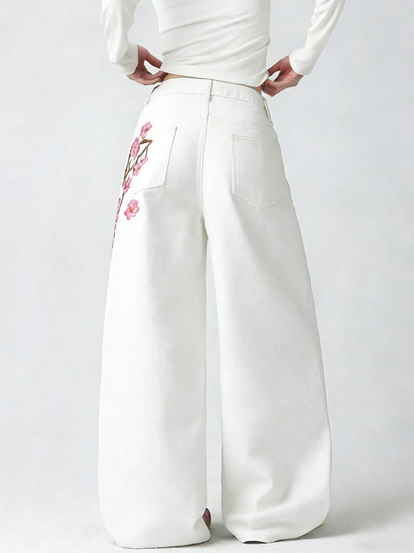EMMIOL Plum Blossom Embroidery Boyfriend Jeans