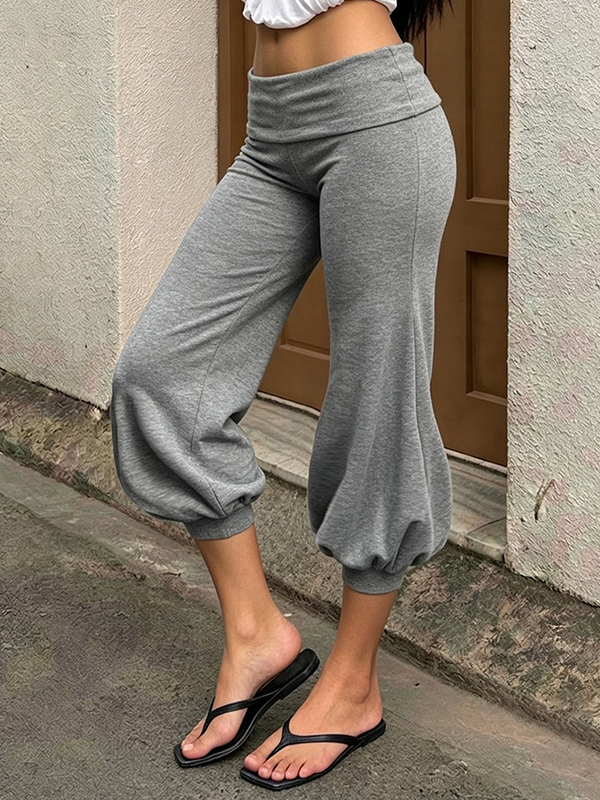 EMMIOL Pantalones cortos con pliegues doblados