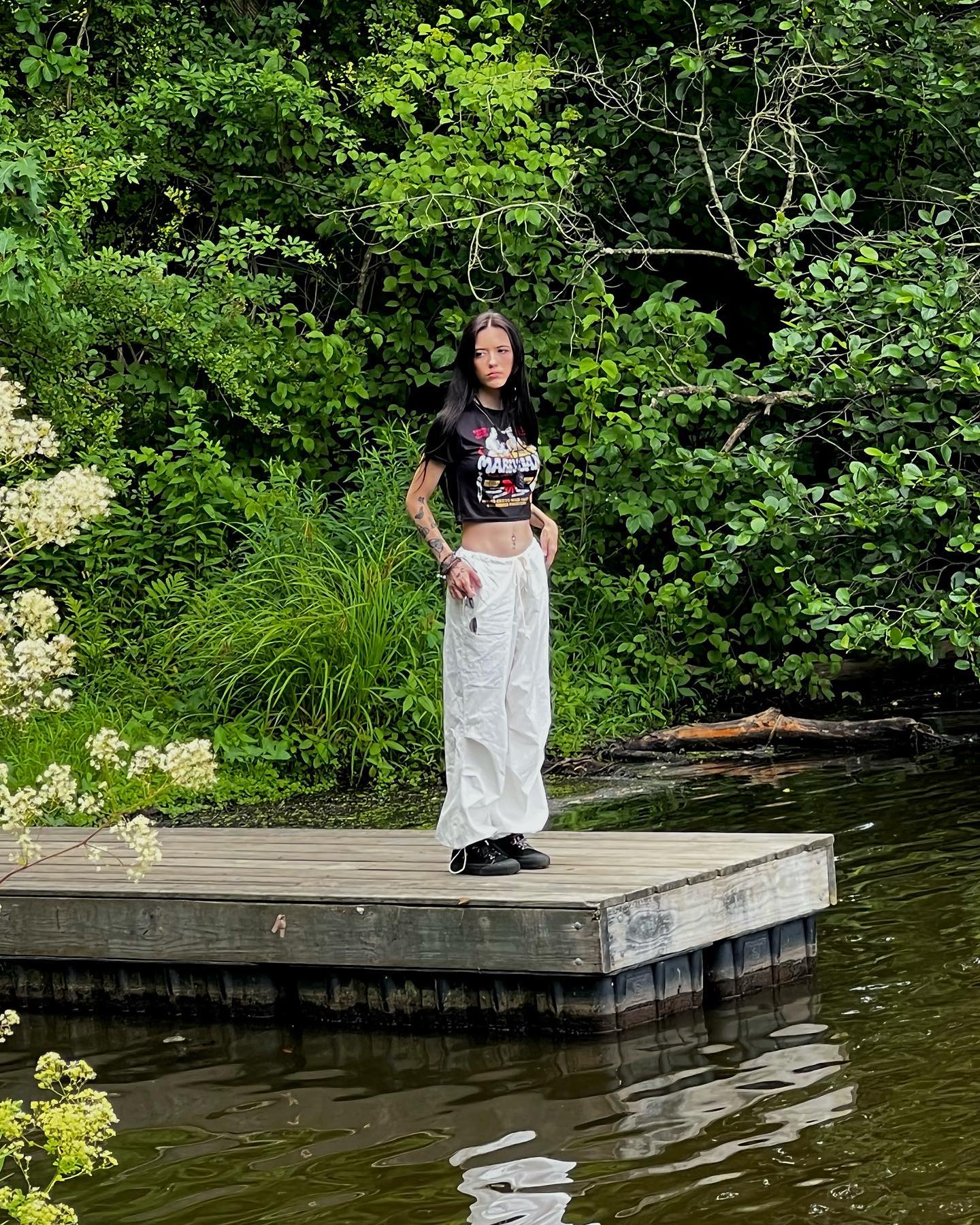 EMMIOL pov: ur the turtle on the rock across the pond